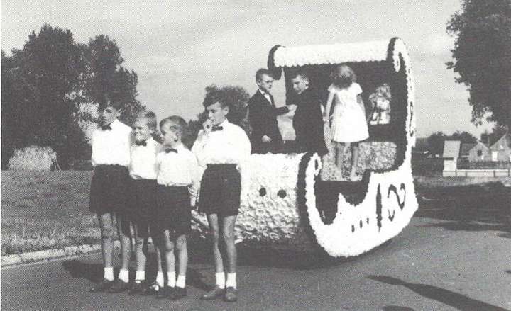 Bloemencorso 1962, Dorp