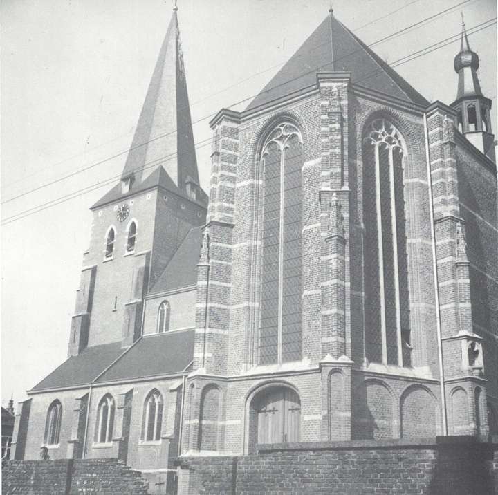 Herstelde kerk (dec. 1949)